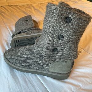 Ugg Australia Grey Button Up Classic Cardy Boots Knit Bootie Winter Fuzzy